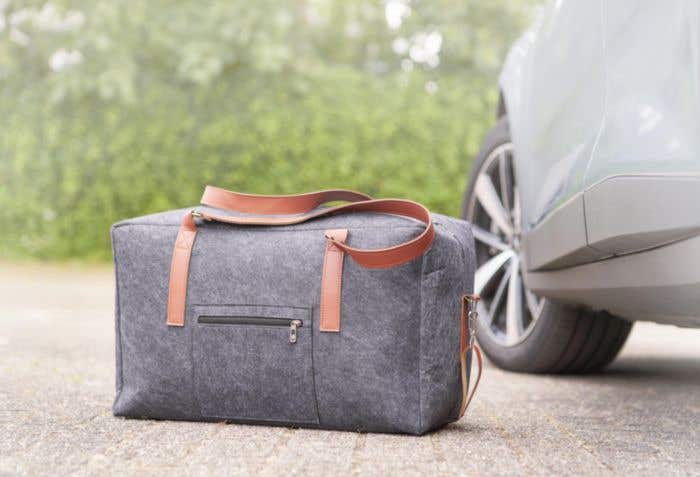 Weekendtas Natalie | 28 L | Gerecycleerd vilt | Voorvak