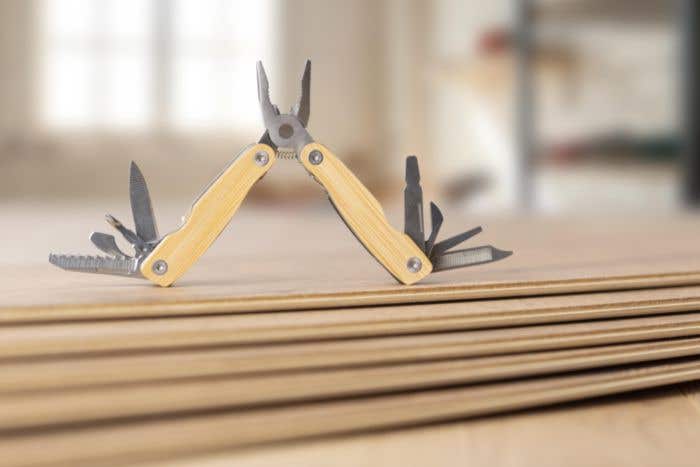 Bamboo multitool Dottie