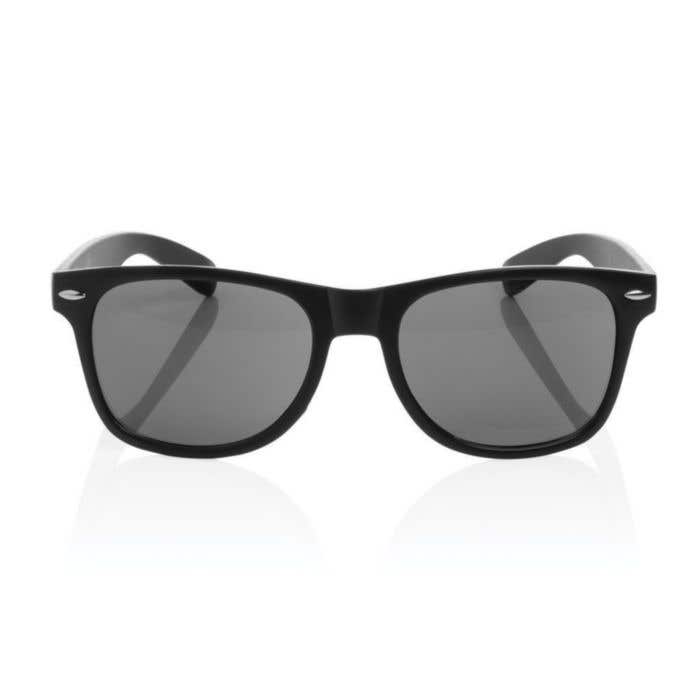 Lunettes de soleil en plastique recyclé GRS