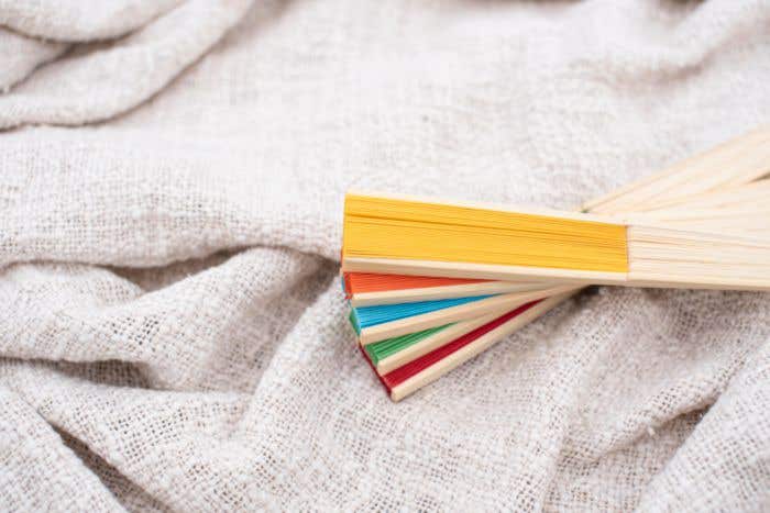 Éventail en bambou Thijs