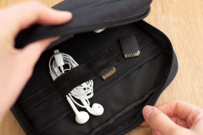 Mallette technique en rPET Calix