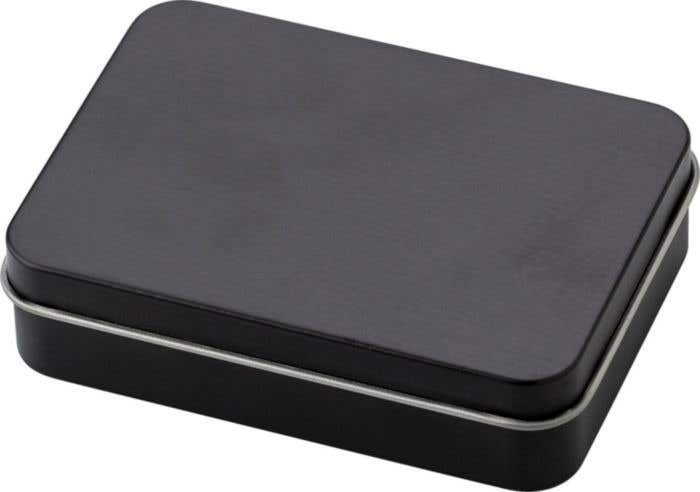 Jeu de cartes dans cassette en métal