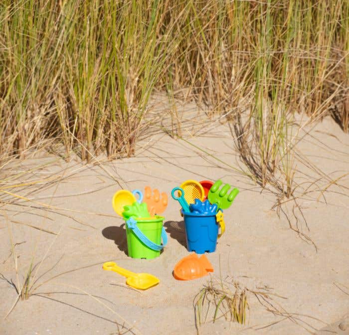 Petit seau de plage, 7 pièces