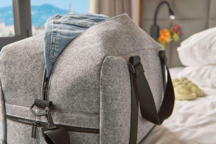 Sporttas Corliss | 30 L | Gerecycleerd vilt | Schouderband