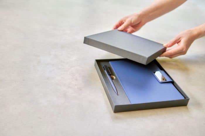 Coffret cadeau de bureau en carton Roan Original