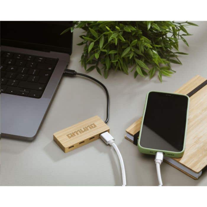 Hub USB | Bambou FSC® | 1x USB-A + 3x USB-C