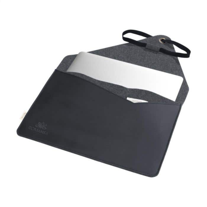 Made Out Of laptophoes | Gerecycleerd vilt | 15 inch