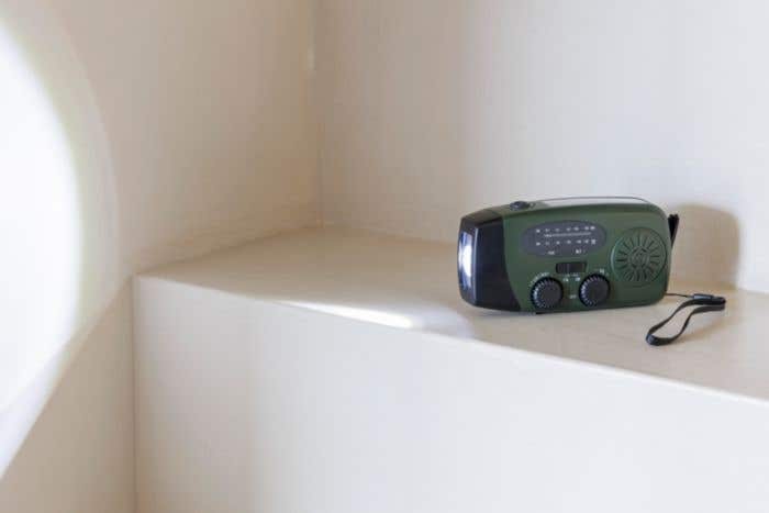Noodradio Solan | Gerecycleerd | Solar | Powerbank | Zaklamp