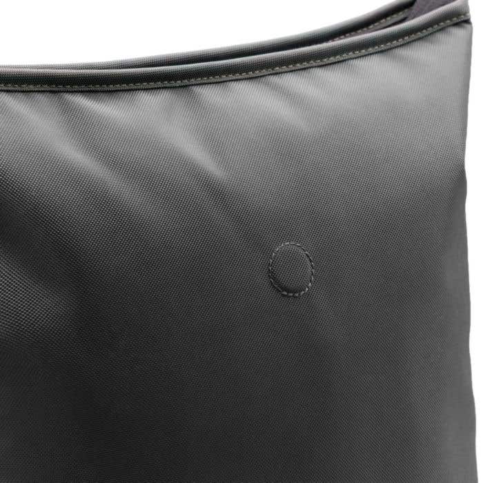 BrandCharger rugzak Aer | 22 L | Gerecycleerd | Laptopvak 16" | Smart lock