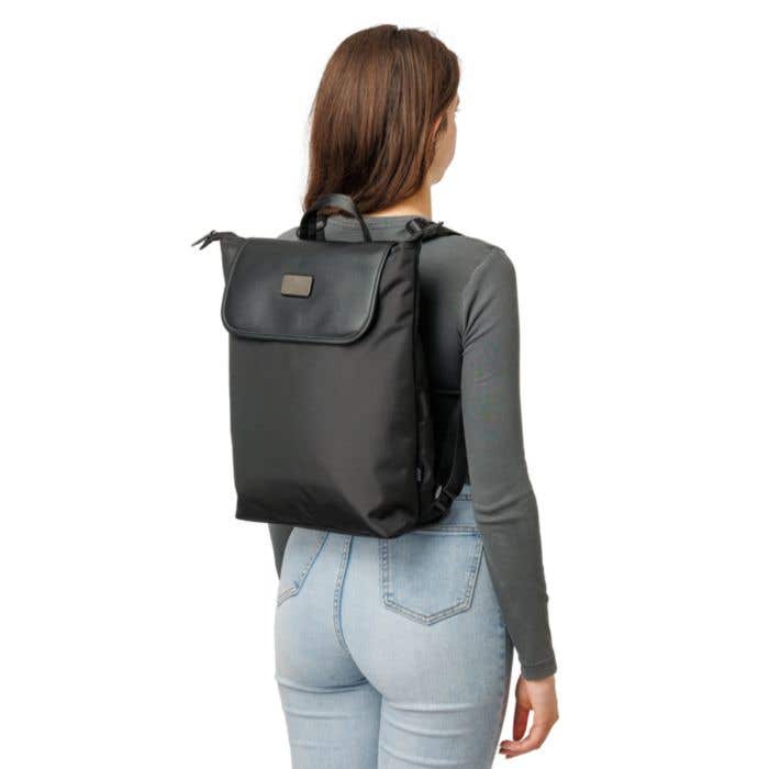 BrandCharger rugzak Aer | 22 L | Gerecycleerd | Laptopvak 16" | Smart lock