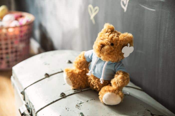 Ourson en peluche avec capuche
