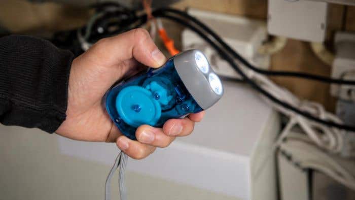 Lampe torche à dynamo