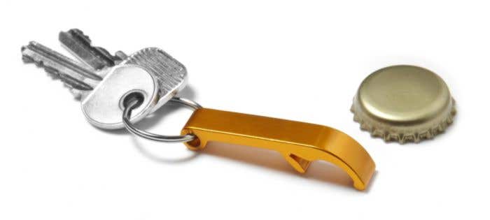 Ouvre-bouteille avec anneau pour clés