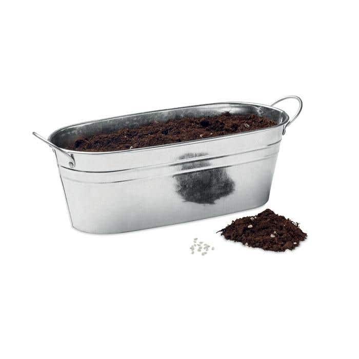 Bac en zinc et herbes aromatique